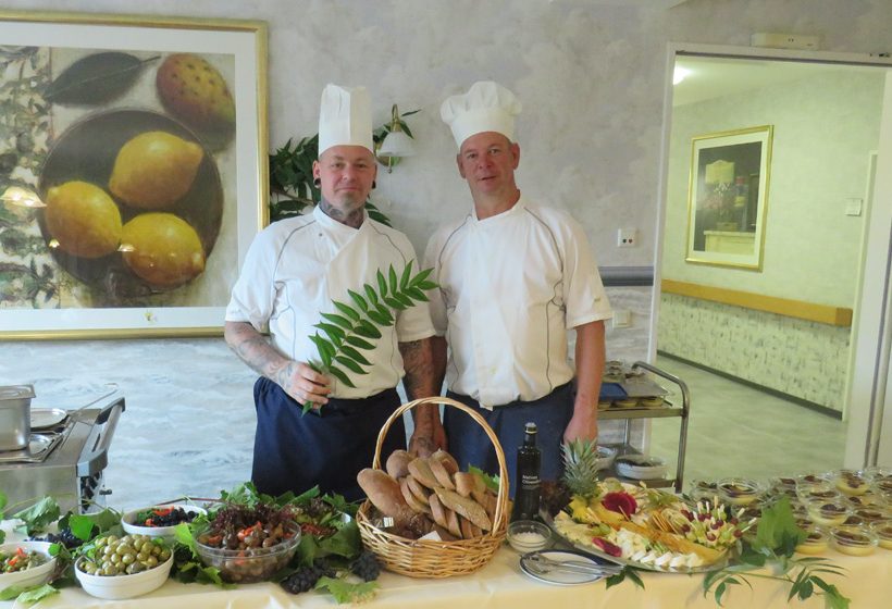 Weinfest im Seniorenpflegeheim am Sund: Genuss, Geselligkeit und ein Weinkönigspaar