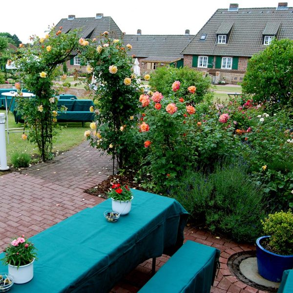 Seniorenpflegezentrum am Sund in Großenbrode – Gartenanlage und Außenbereich